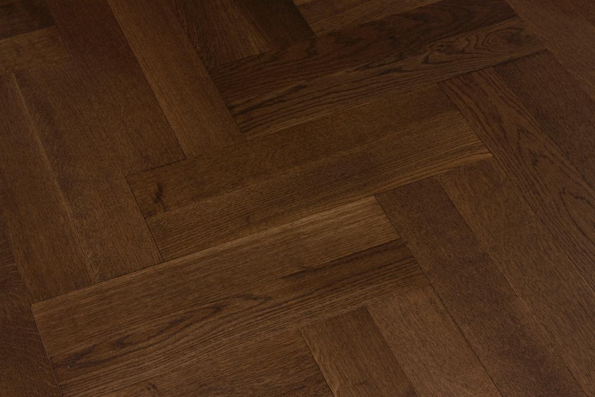 Medium Oak Herringbone