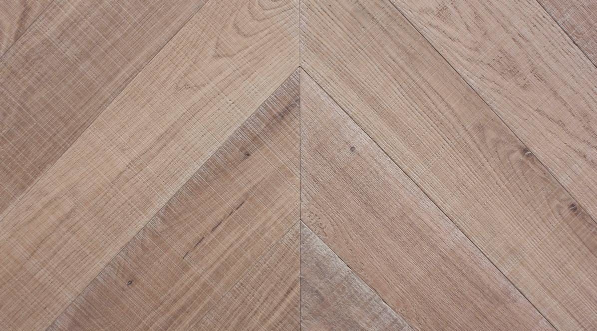 Sawn Raw Engineered Chevron