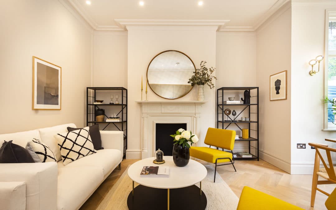 Istoria Bespoke Hibiscus in Herringbone Pattern by Pam Properties