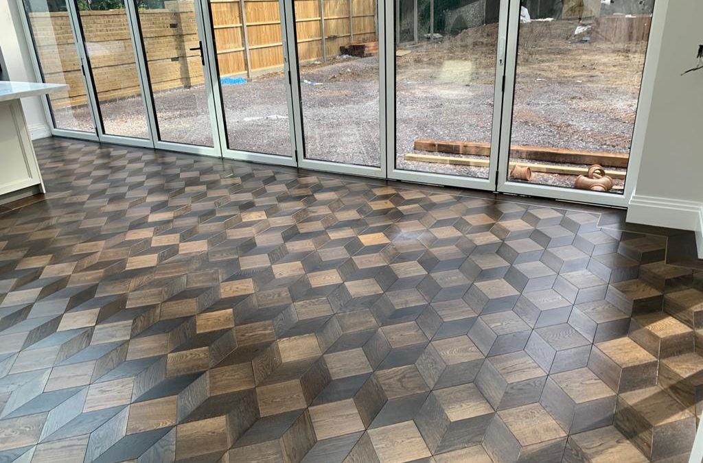 Istoria Bespoke Square Cube in Prime Grade Onyx (3 shades)