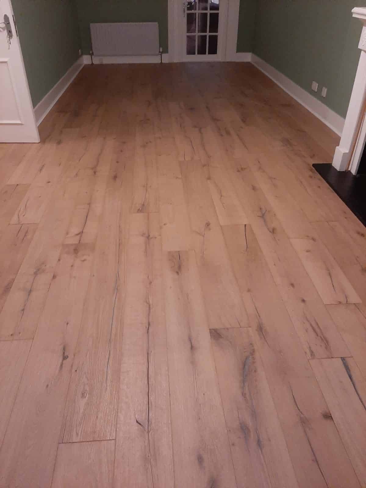 Istoria Bespoke St. Pauls 25% Vintage Destressed Engineered Hardwood Oak Floor 2