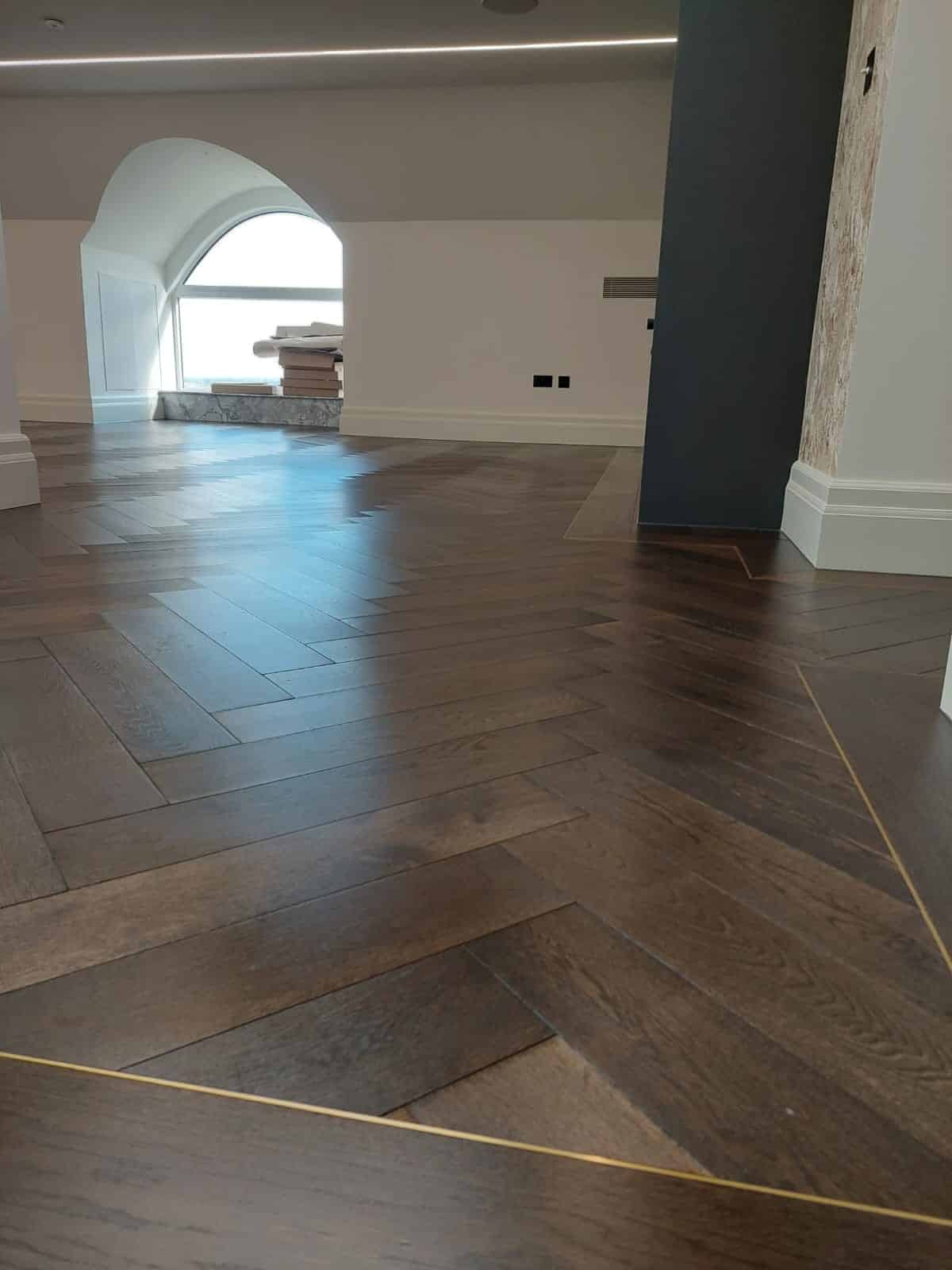 Istoria Bespoke Onyx in Select Grade 15 x 120 x 600mm Herringbone Pattern Engineered Oak Wood Flooring 1